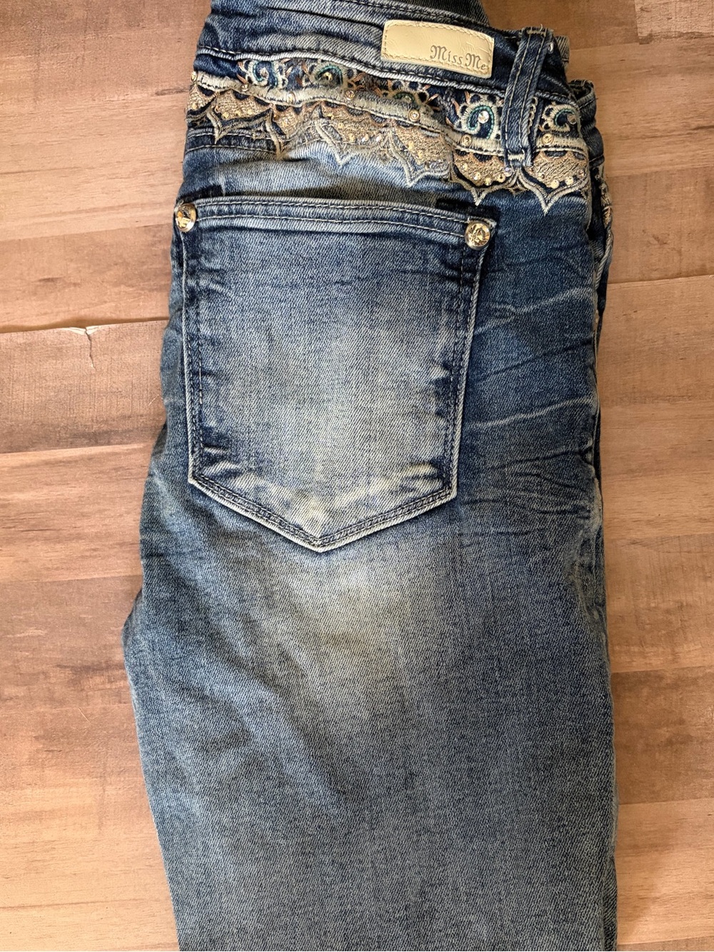 Miss Me Skinny Jeans Size 28 Embroidered Rhinestone Bling Medium Wash 29” Inseam